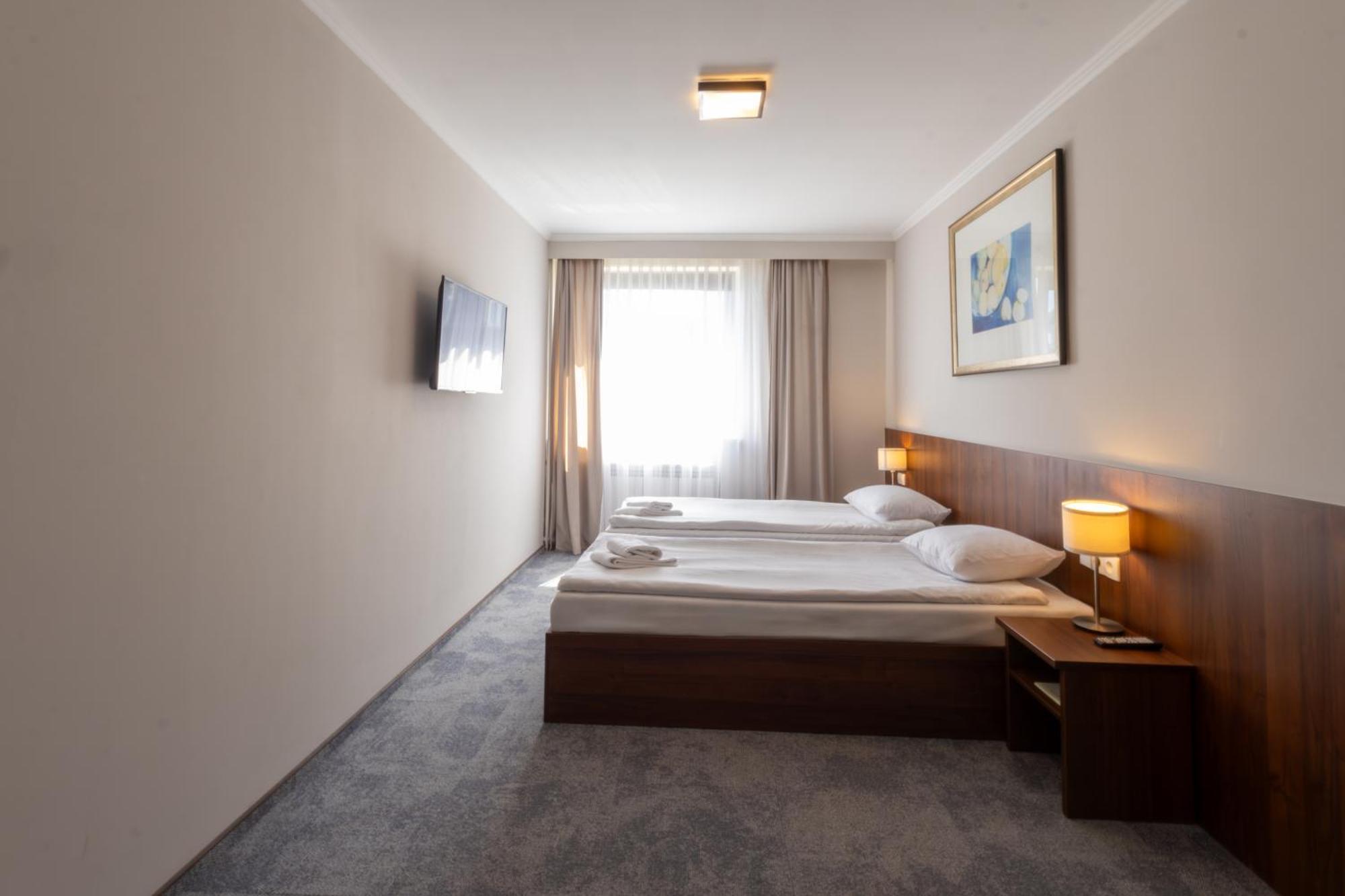 Hit Apartments Varşovia Exterior foto